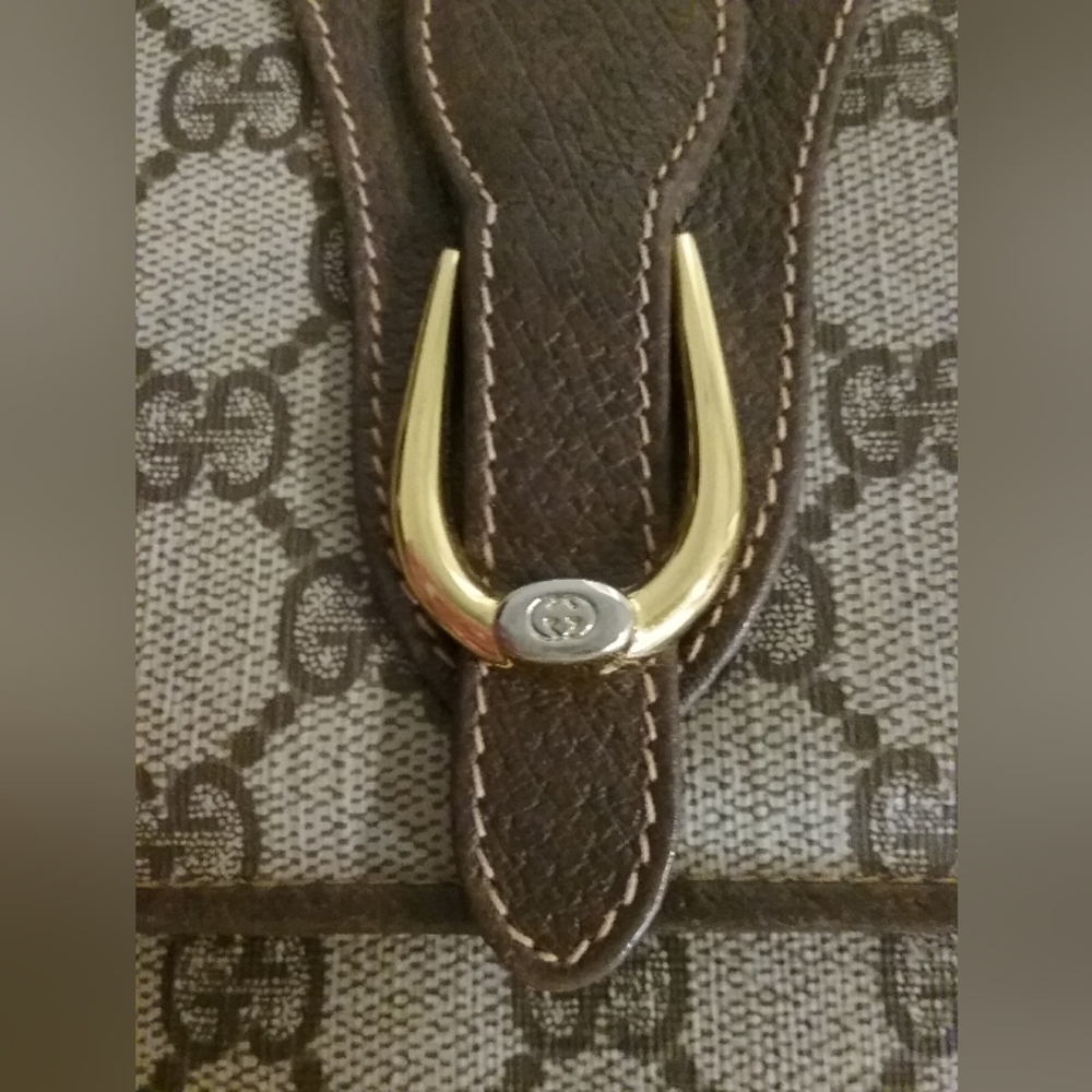 Authentic Gucci Vintage Purse - Picture 4 of 9